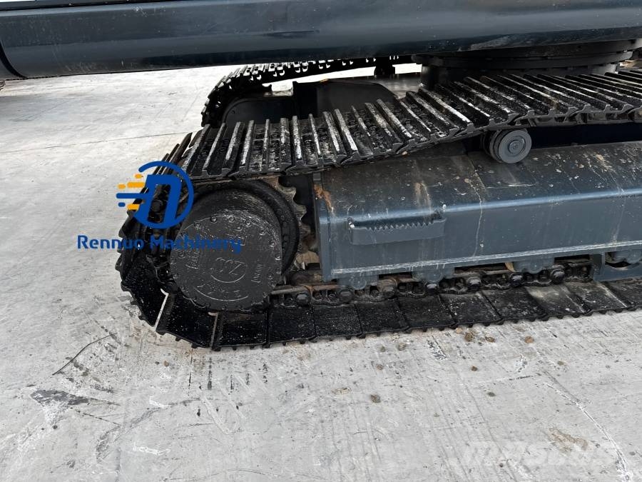 Hyundai R220LC-9S حفارات زحافة