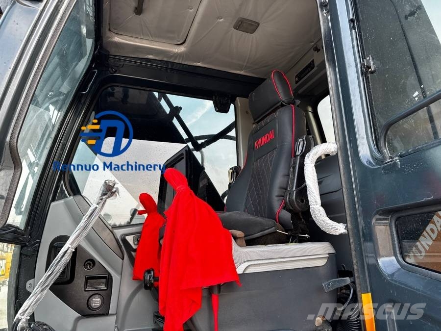Hyundai R220LC-9S حفارات زحافة