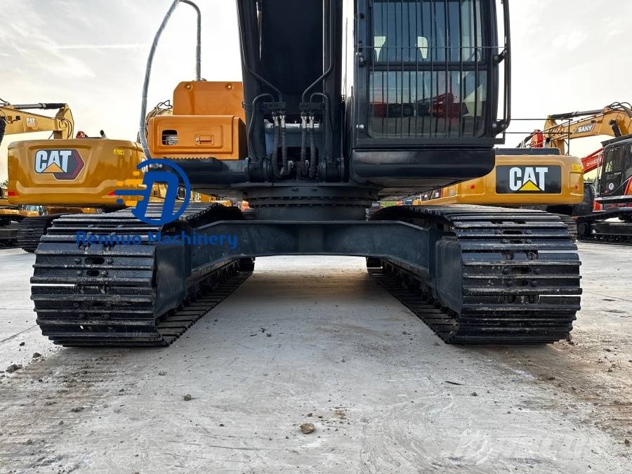 Hyundai R220LC-9S حفارات زحافة
