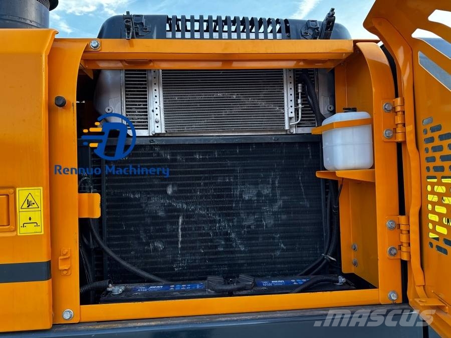 Hyundai R220LC-9S حفارات زحافة