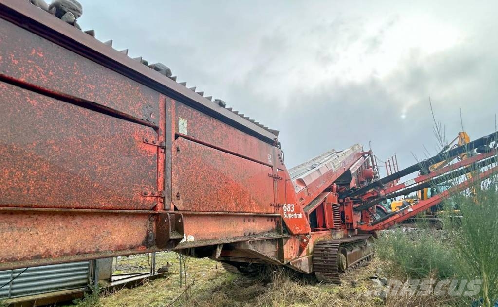 Terex Finlay 683 SUPERTRAK أجهزة فحص متنقلة