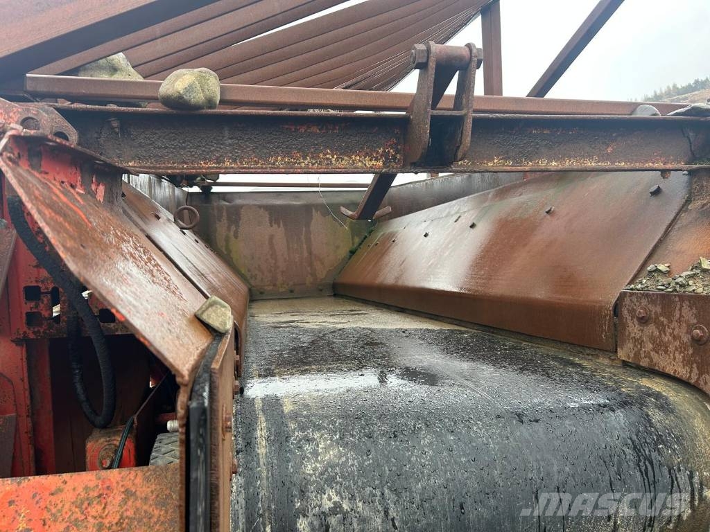 Terex Finlay 683 SUPERTRAK أجهزة فحص متنقلة