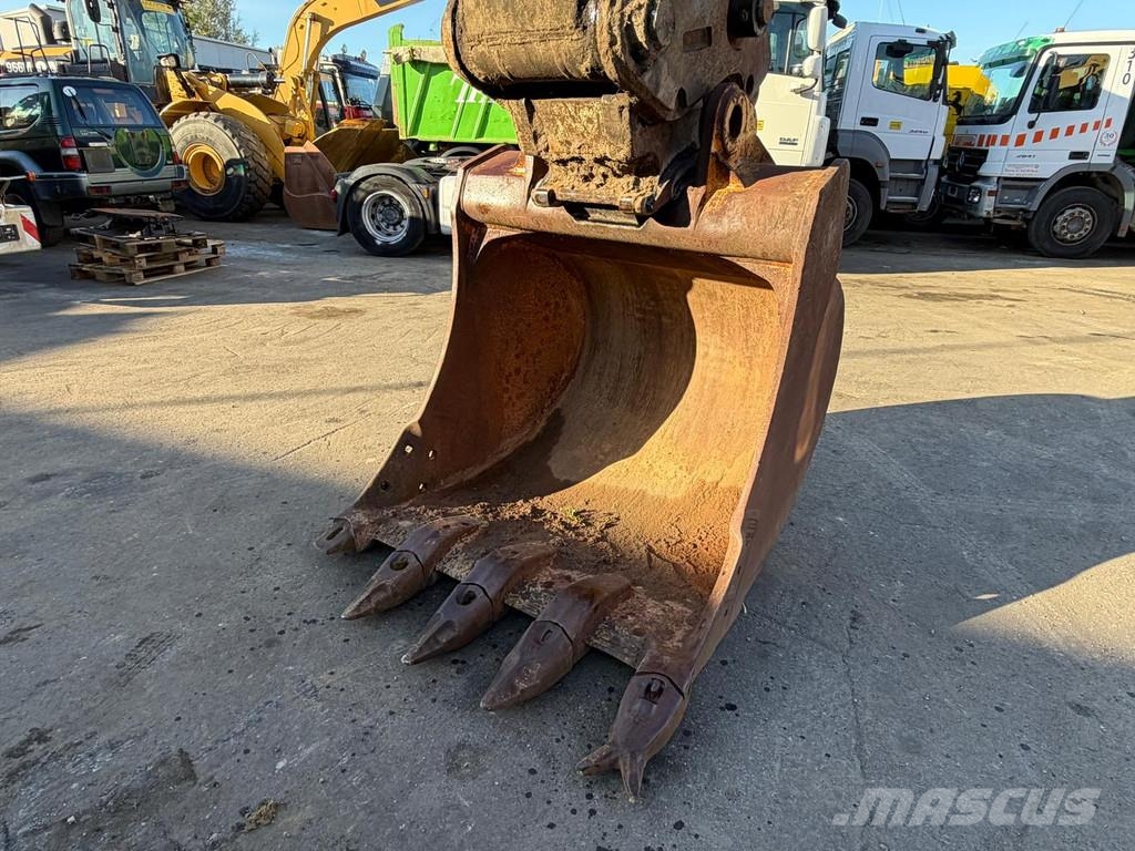 Volvo EC460B LC Track Excavator 46T. Hammer Line CE Good Pelle sur chenilles