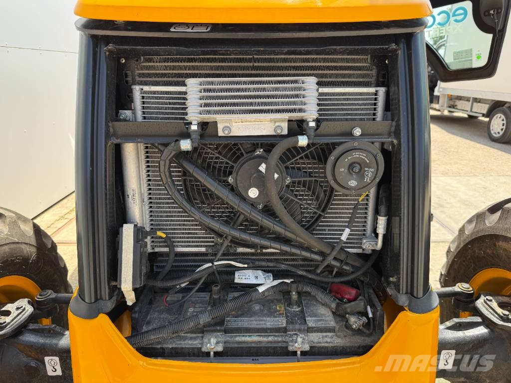 JCB 3DX / 3CX Plus 4WD - New / Unused/ Hammer Lines Buldoexcavatoare