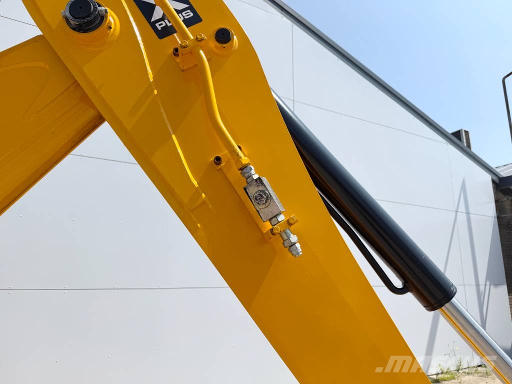 JCB 3DX / 3CX Plus 4WD - New / Unused/ Hammer Lines Buldoexcavatoare