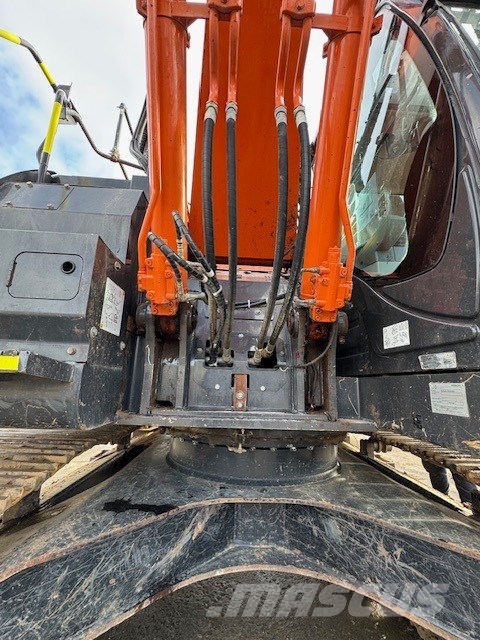 Hitachi ZX 225 US LC-6 Escavadeiras de esteiras