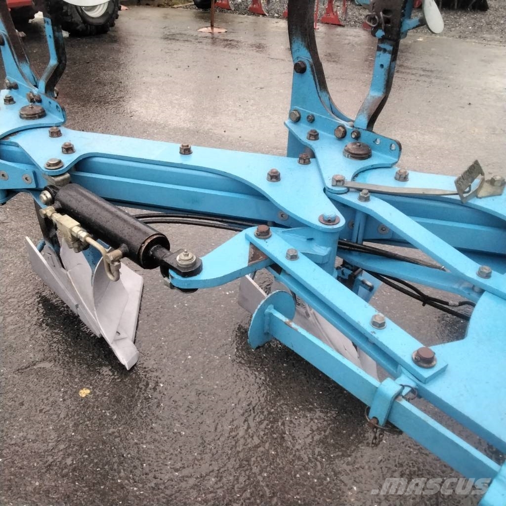 Lemken Juwel 8 Charruas reversíveis