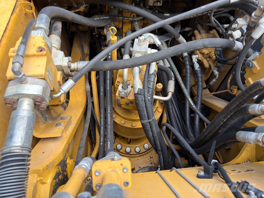 CAT 330F LN Rupsgraafmachines