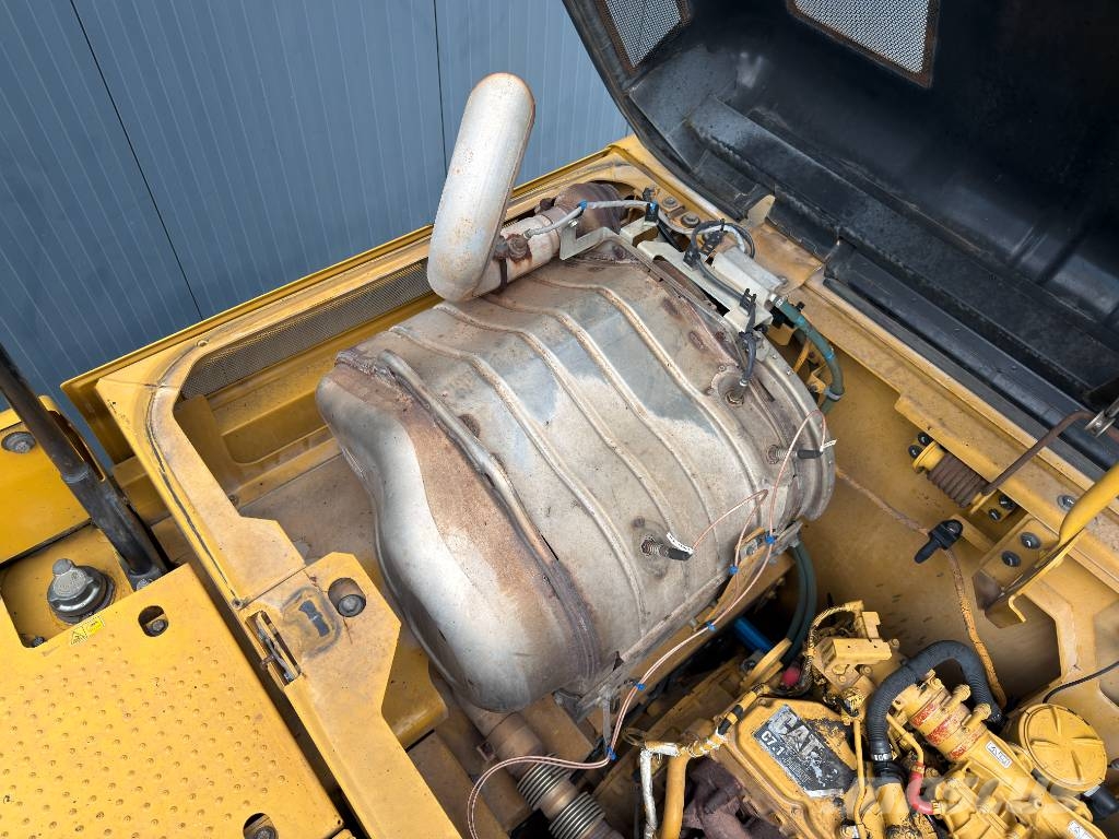 CAT 330F LN Rupsgraafmachines