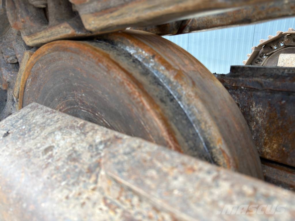 CAT 330F LN Rupsgraafmachines