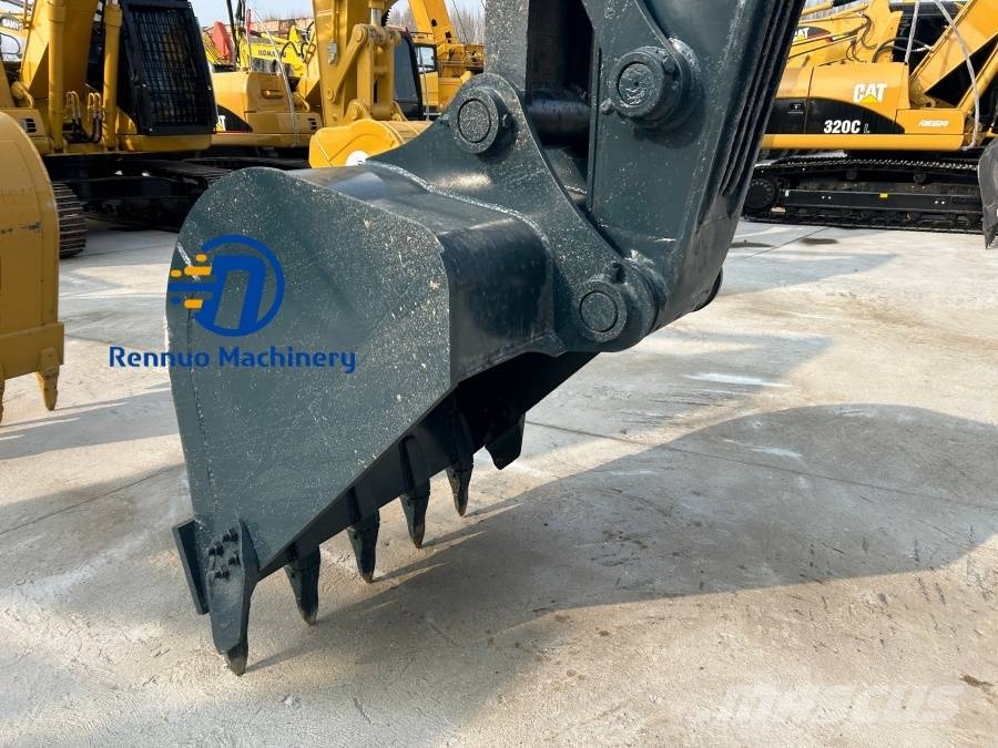Hyundai HX220HD Gravemaskiner på larvebånd