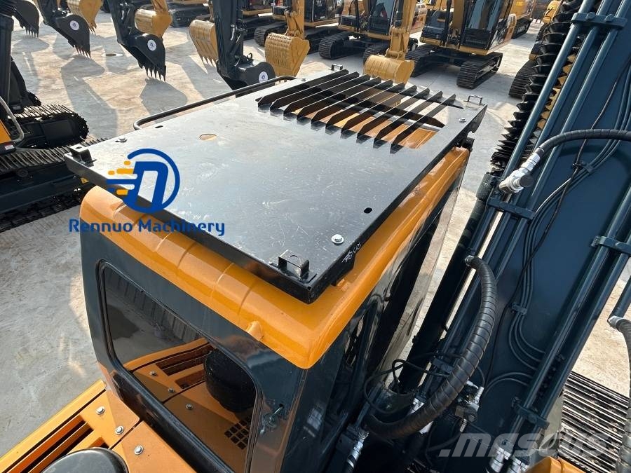 Hyundai HX220HD Gravemaskiner på larvebånd