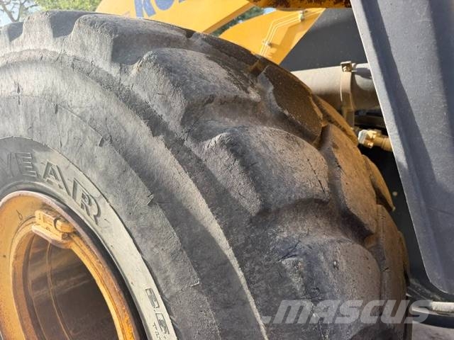 Komatsu WA 480 Chargeuse sur pneus