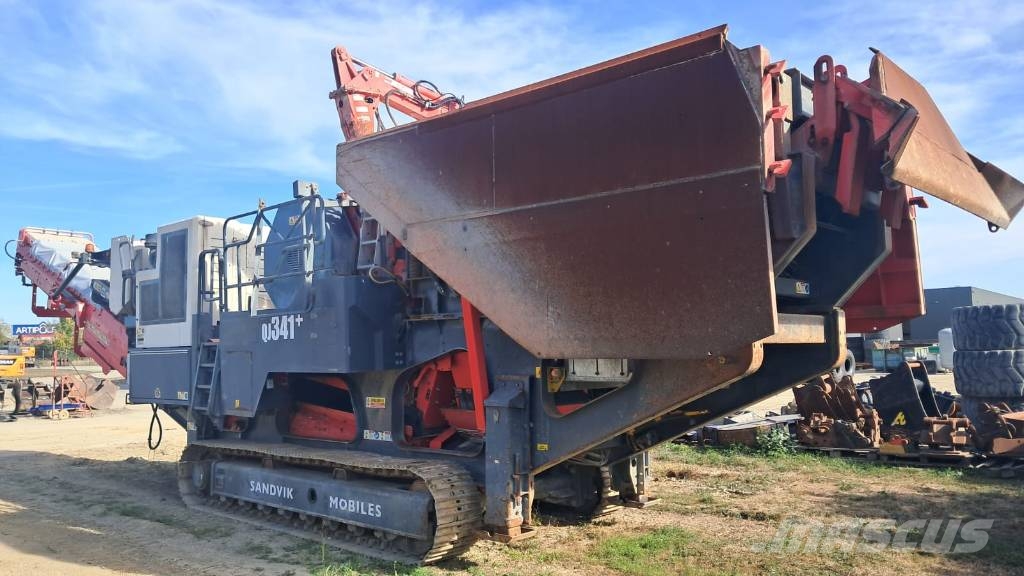 Sandvik QJ 341 Mobil törőgépek