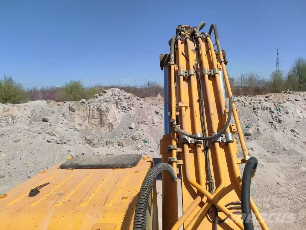Hyundai R520LC-9T حفارات زحافة