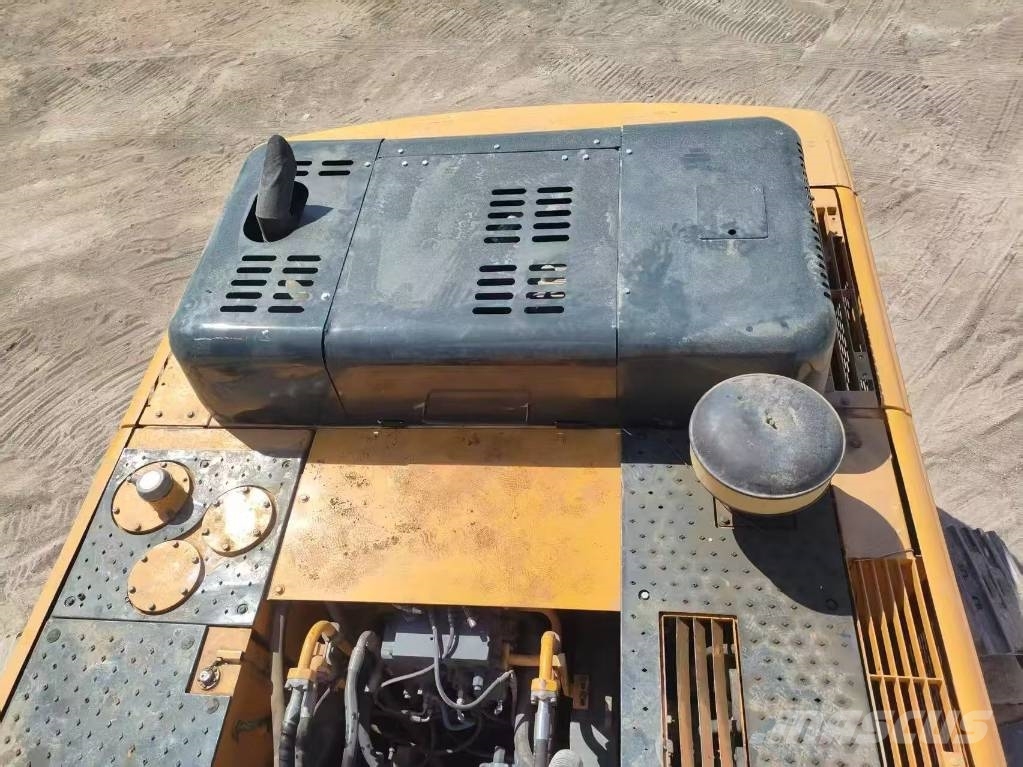 Hyundai R520LC-9T حفارات زحافة