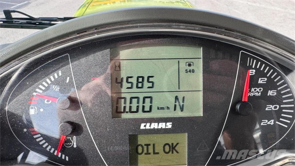 CLAAS Axion 870 Traktorid