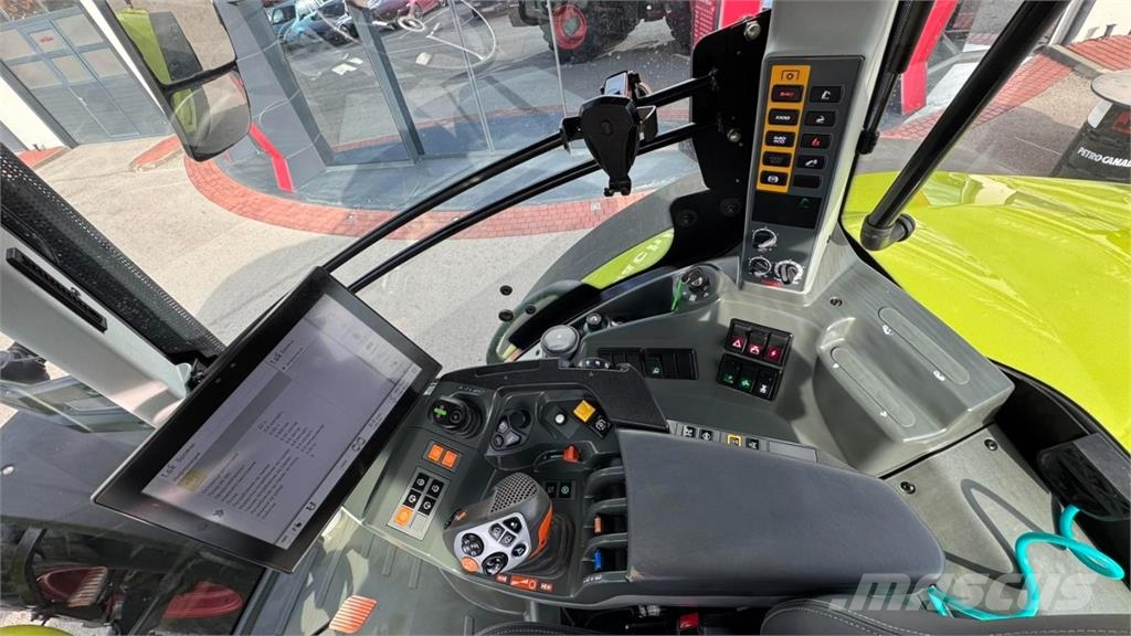 CLAAS Axion 870 Traktorid