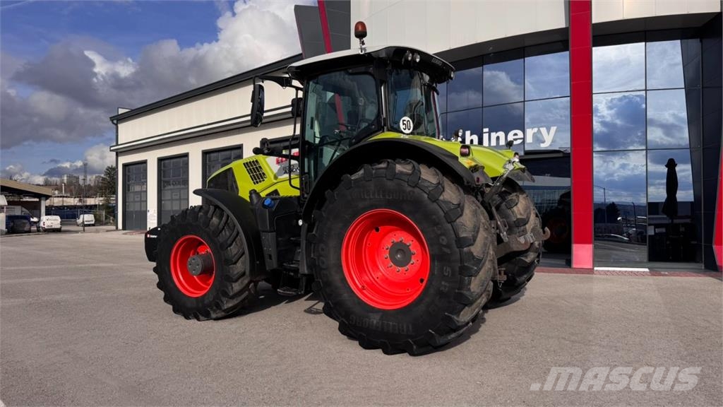 CLAAS Axion 870 Traktorid