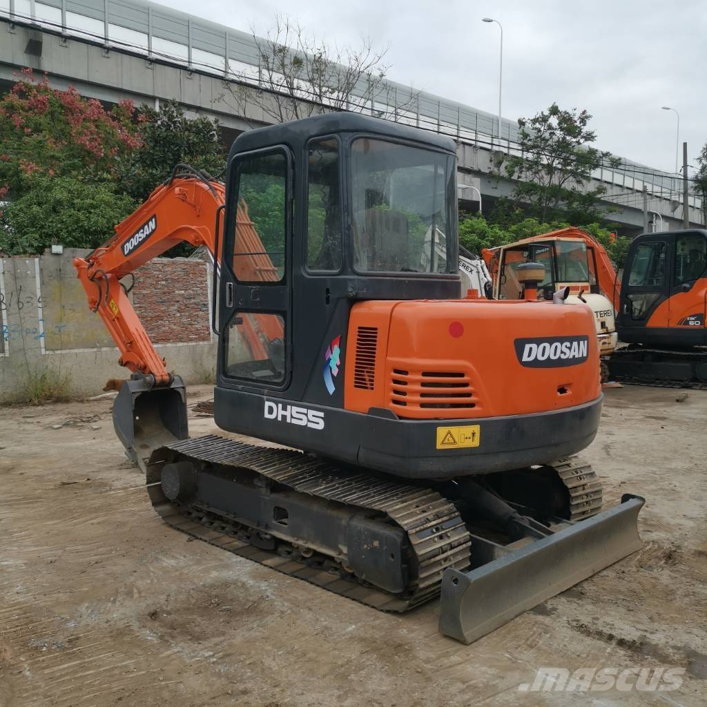 Doosan DH 55 Mini kotrók < 7t