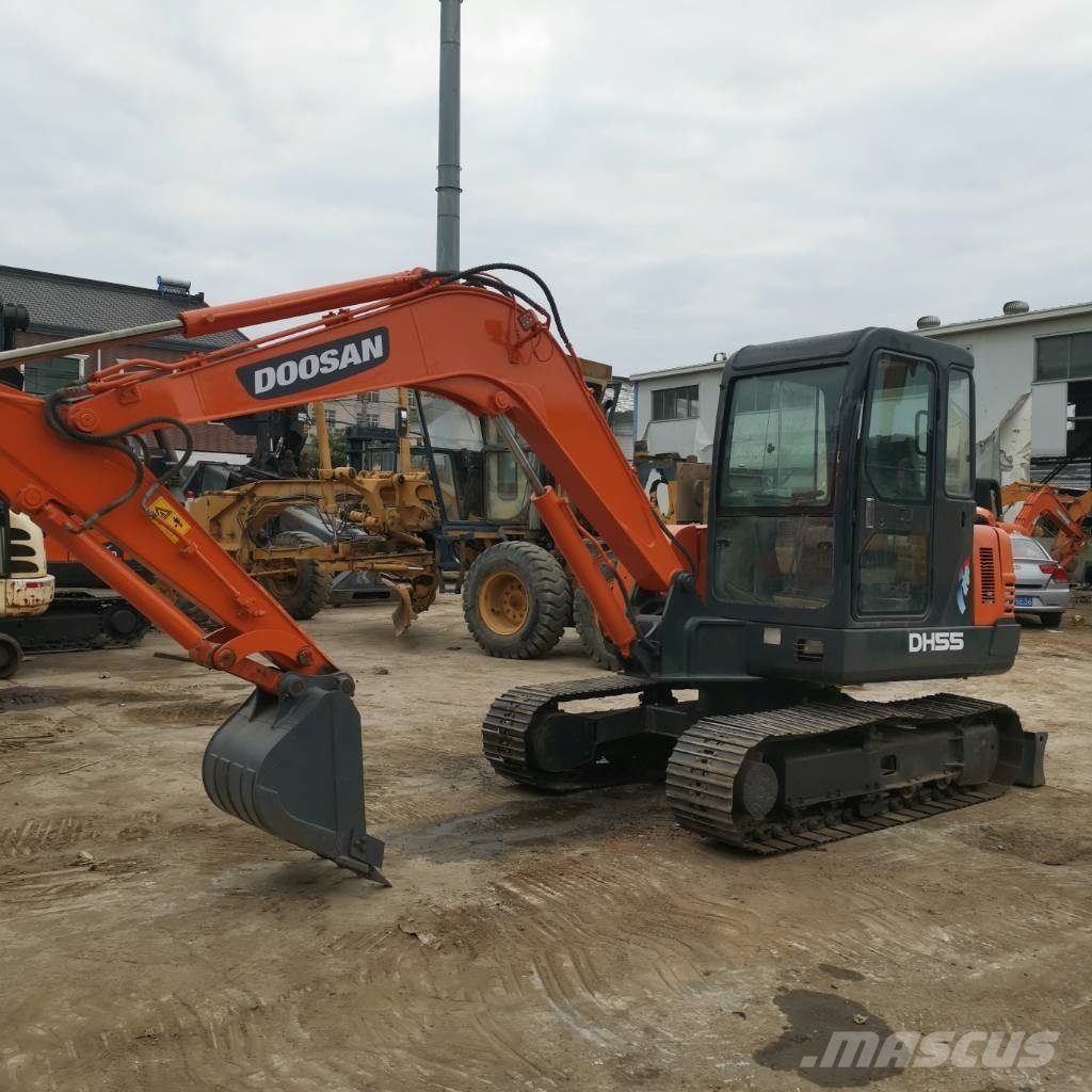 Doosan DH 55 Mini kotrók < 7t