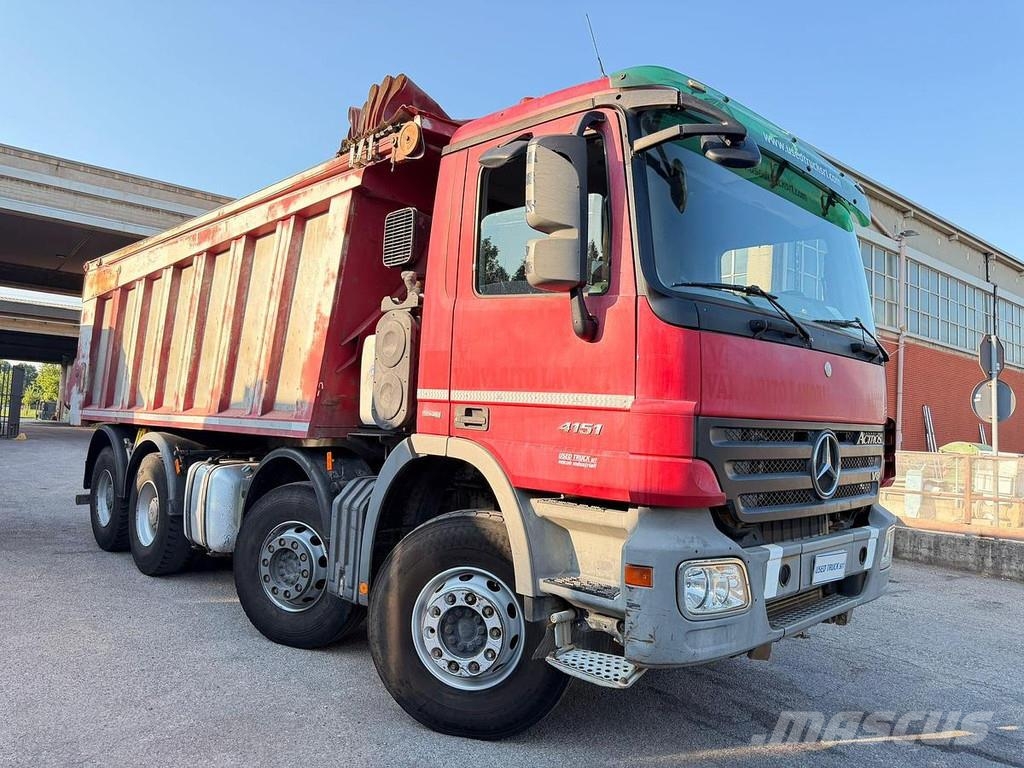 Mercedes-Benz Actros 41.51 덤프 트럭
