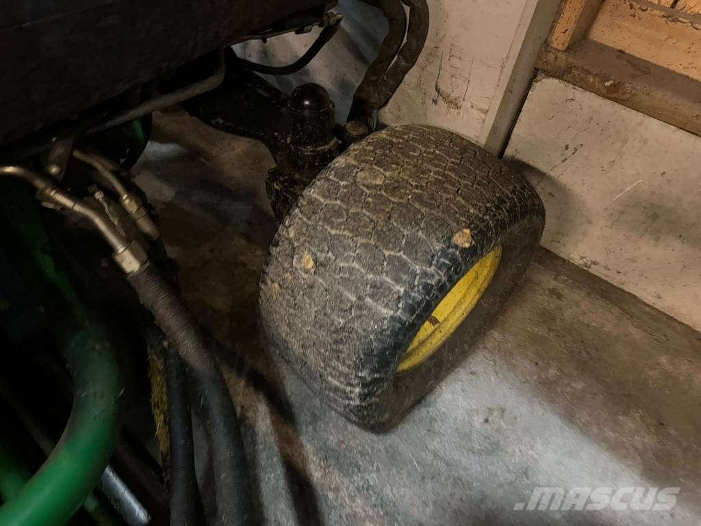John Deere 8900 A PrecisionCut Kosilice za otvoren prostor