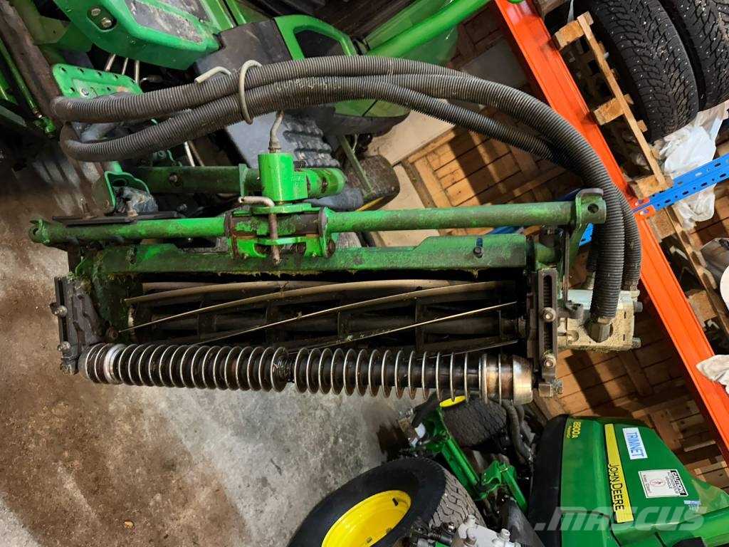 John Deere 8900 A PrecisionCut Kosilice za otvoren prostor