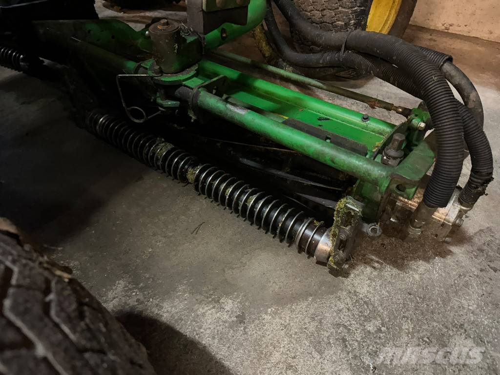 John Deere 8900 A PrecisionCut Kosilice za otvoren prostor