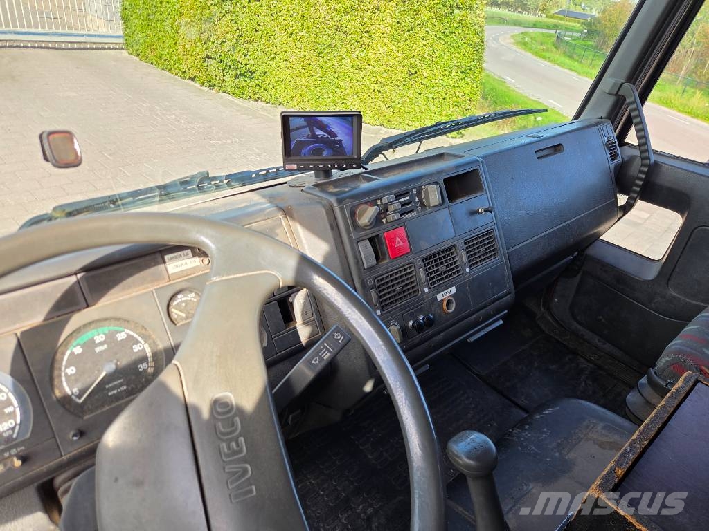 Iveco 4x4 Palifinger service truck workpace crane Camion plateau ridelle avec grue