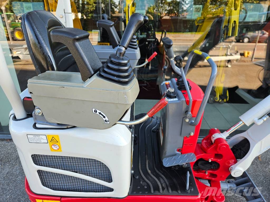 Takeuchi TB 210 R Minigravemaskiner