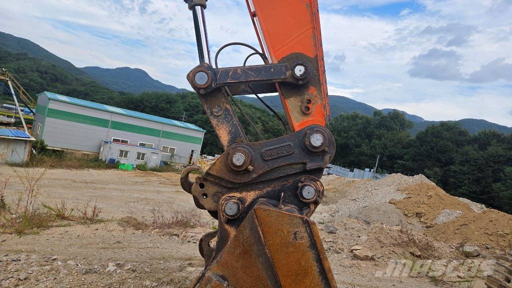 Doosan DX 300 LC-5 履帶式 挖土機/掘鑿機/挖掘機