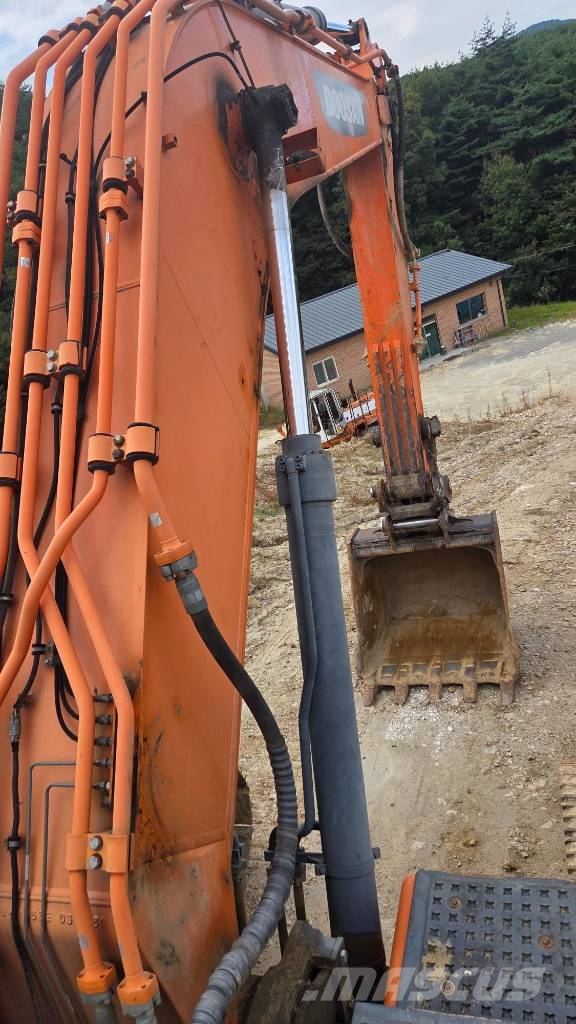 Doosan DX 300 LC-5 履帶式 挖土機/掘鑿機/挖掘機
