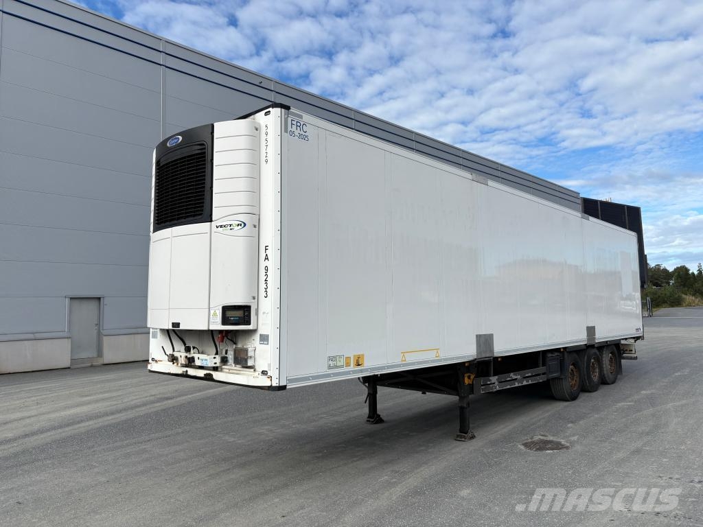 Schmitz Cargobull Trailer Reefer Flower Width & Dual Temp & Double S Temperature controlled semi-trailers