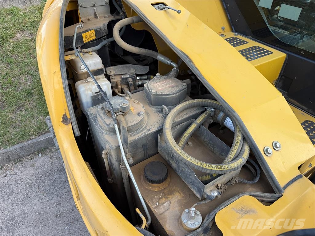 Komatsu PC118MR Bageri gusjeničari