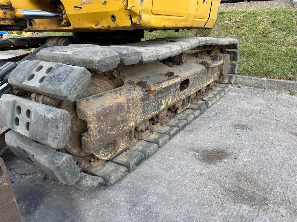 Komatsu PC118MR Bageri gusjeničari