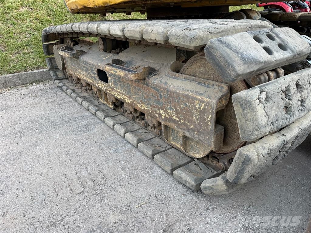 Komatsu PC118MR Bageri gusjeničari