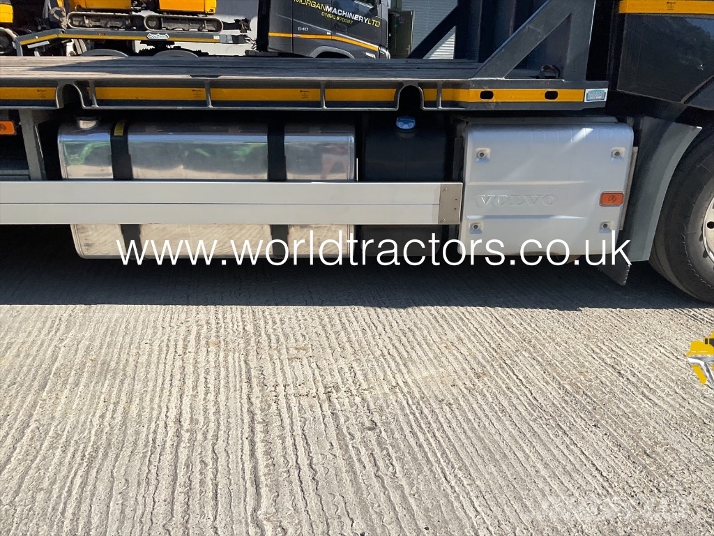 Volvo FH 16 750 Camiones de superficie plana/cabrestantes
