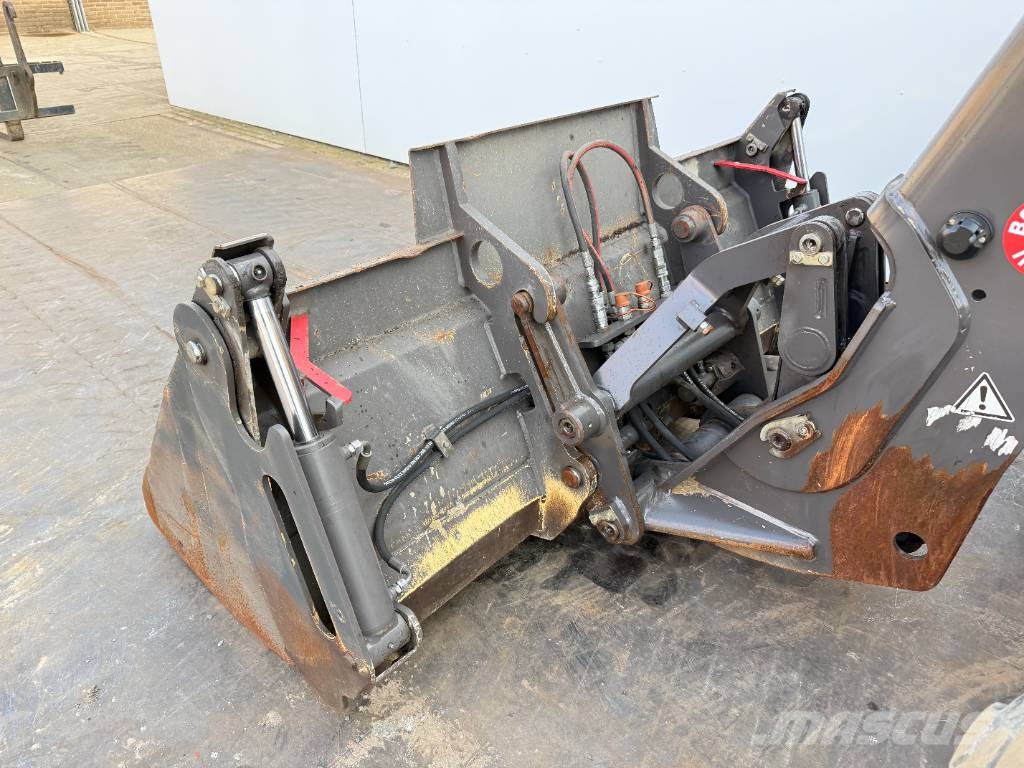 Mecalac AS900 - Bucket + Forks / Mecalac Kolesni nakladalci