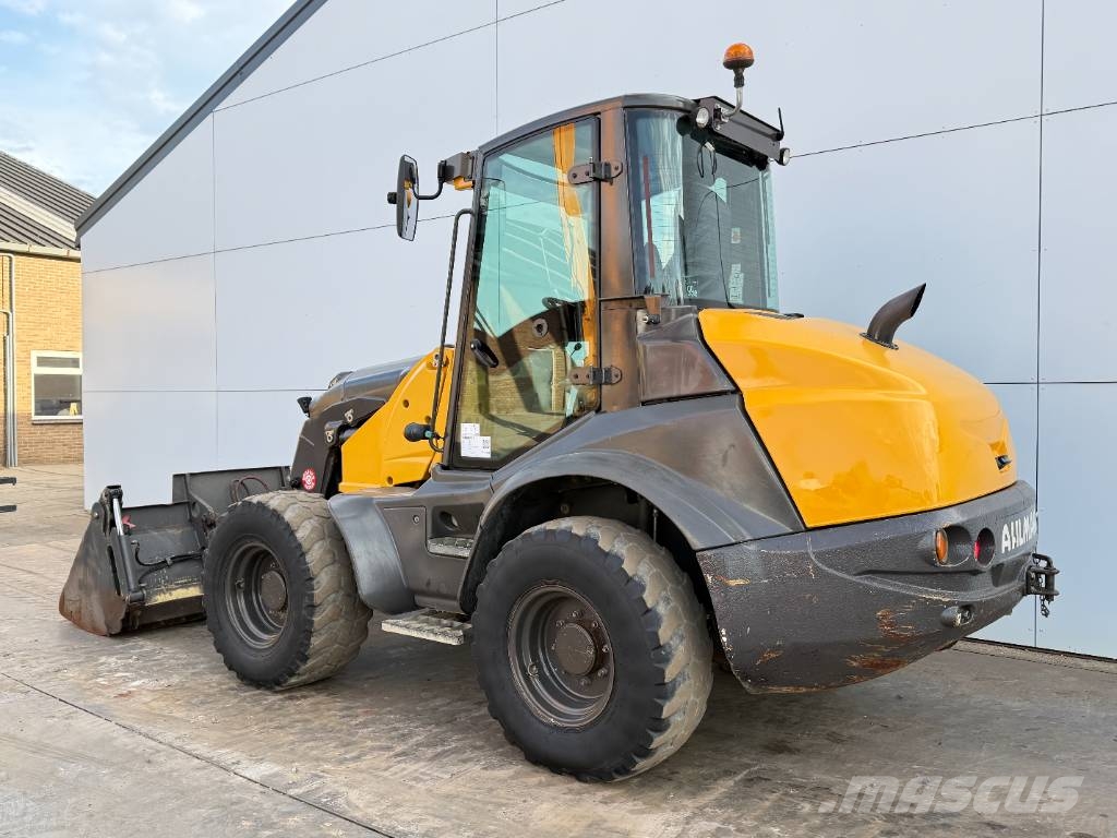 Mecalac AS900 - Bucket + Forks / Mecalac Kolesni nakladalci