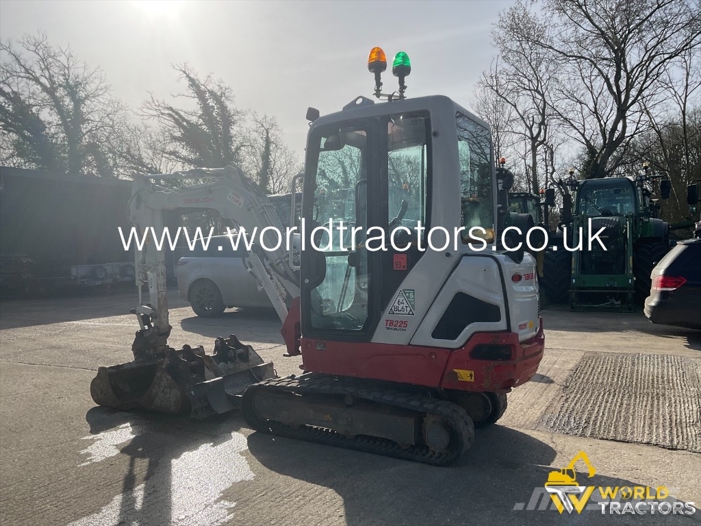 Takeuchi TB 225 Minigravere <7t