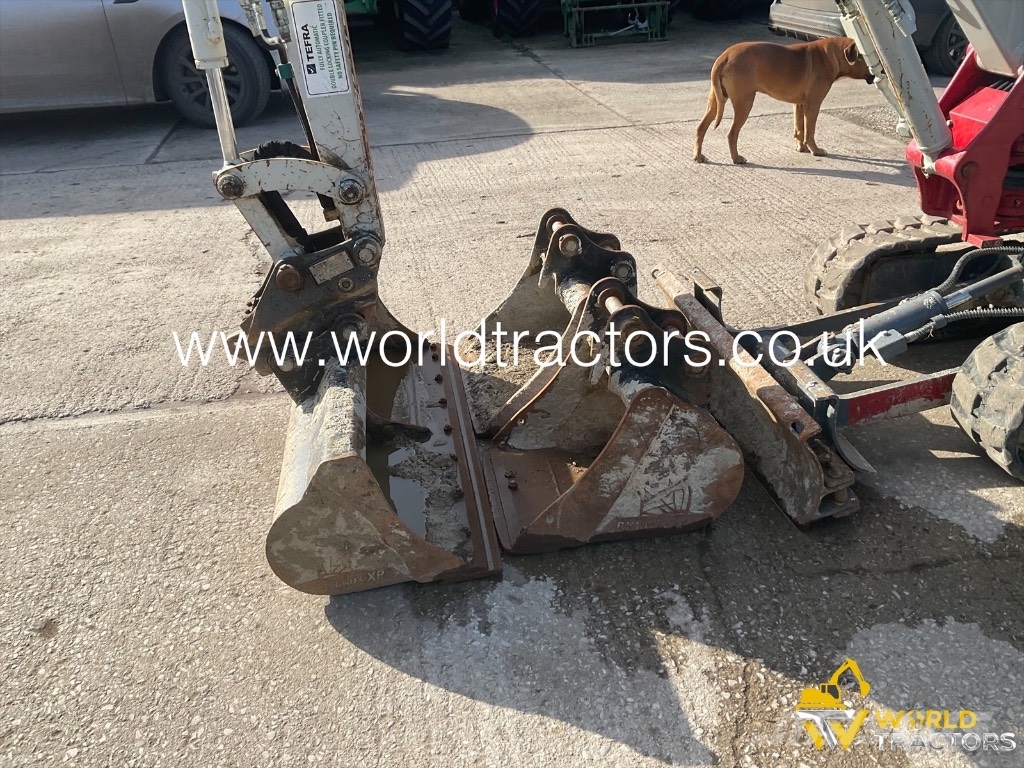 Takeuchi TB 225 Minigravere <7t