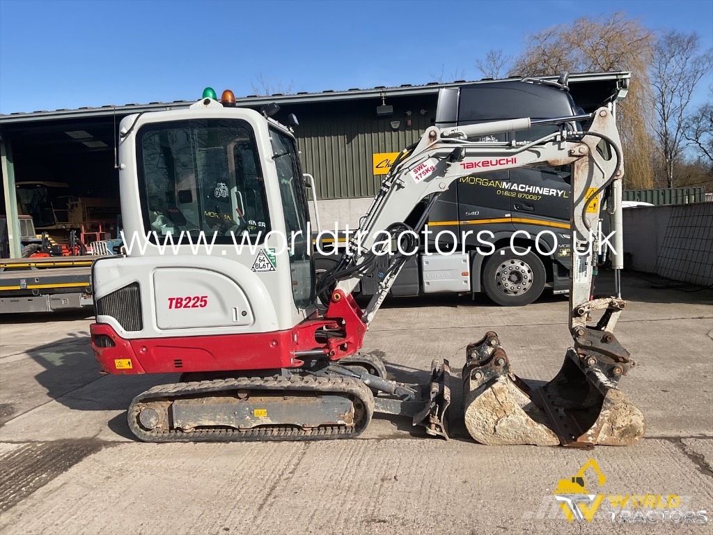Takeuchi TB 225 Minigravere <7t