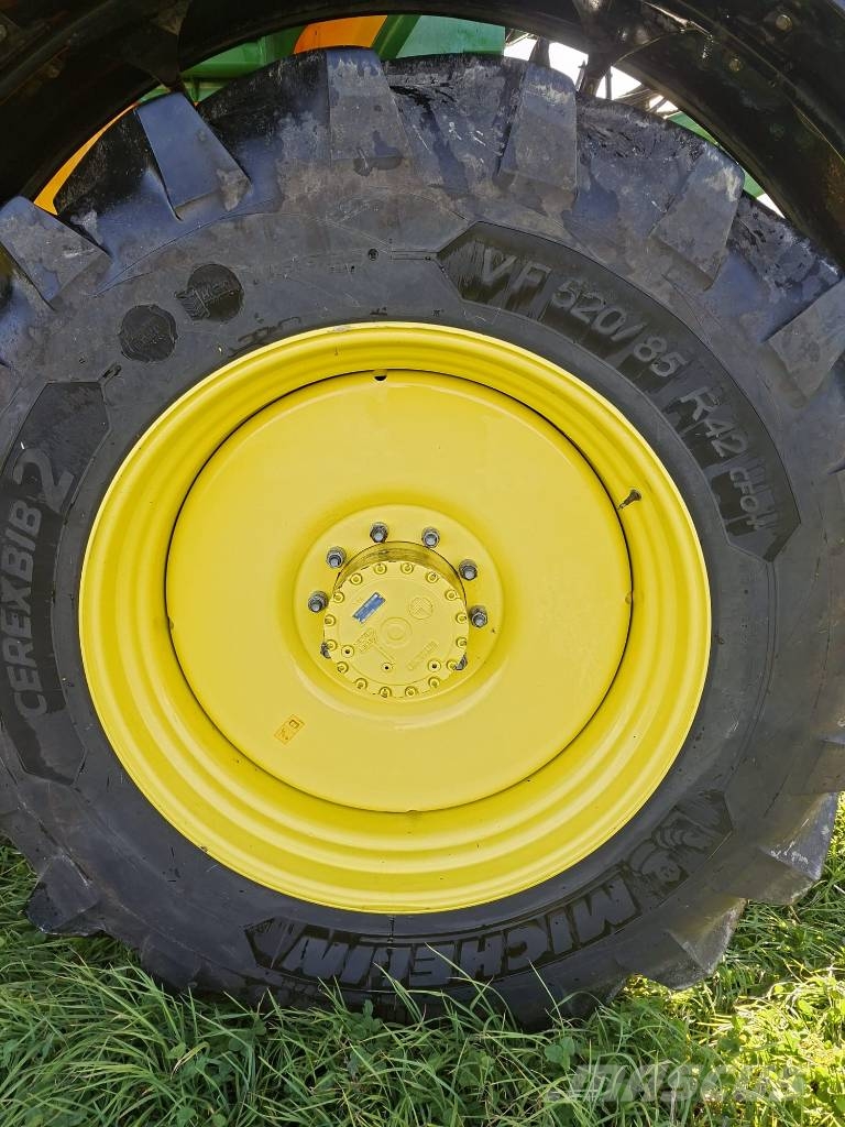 John Deere R4150i Self-propelled sprayers