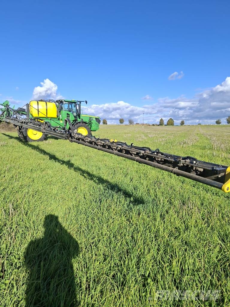 John Deere R4150i Self-propelled sprayers