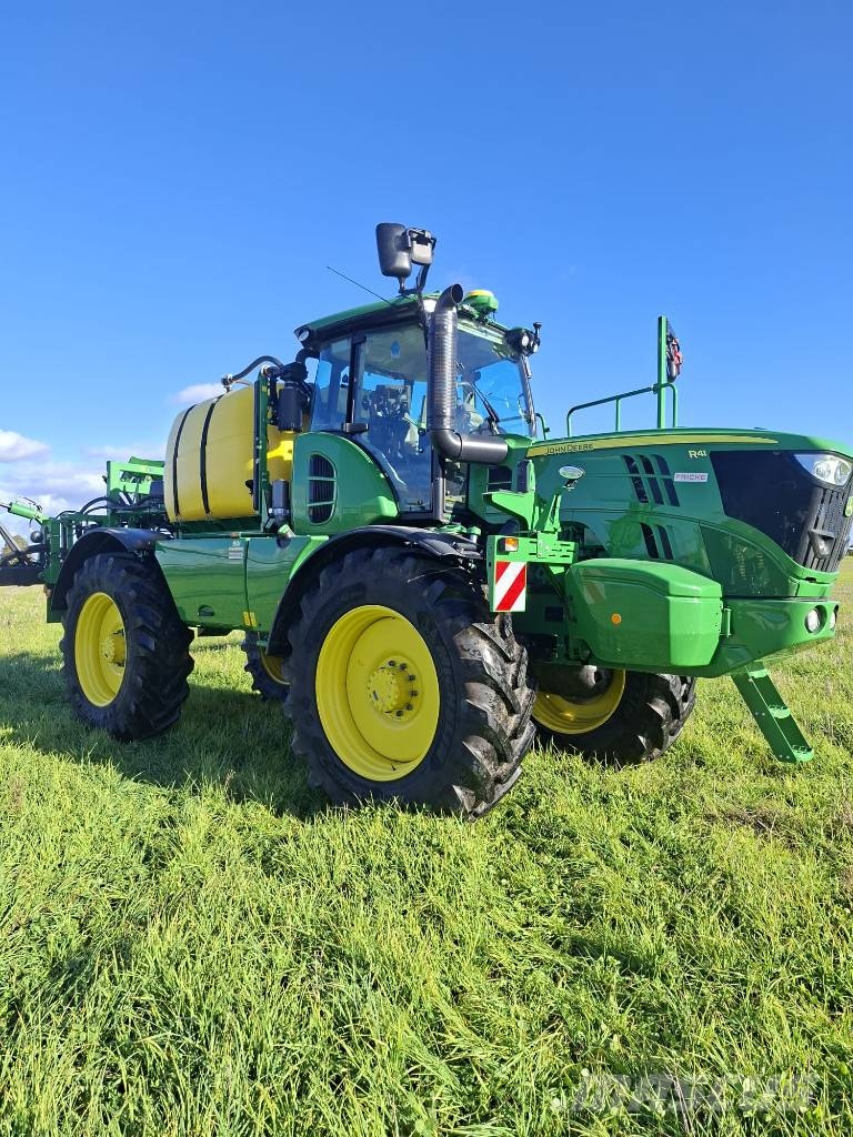 John Deere R4150i Self-propelled sprayers