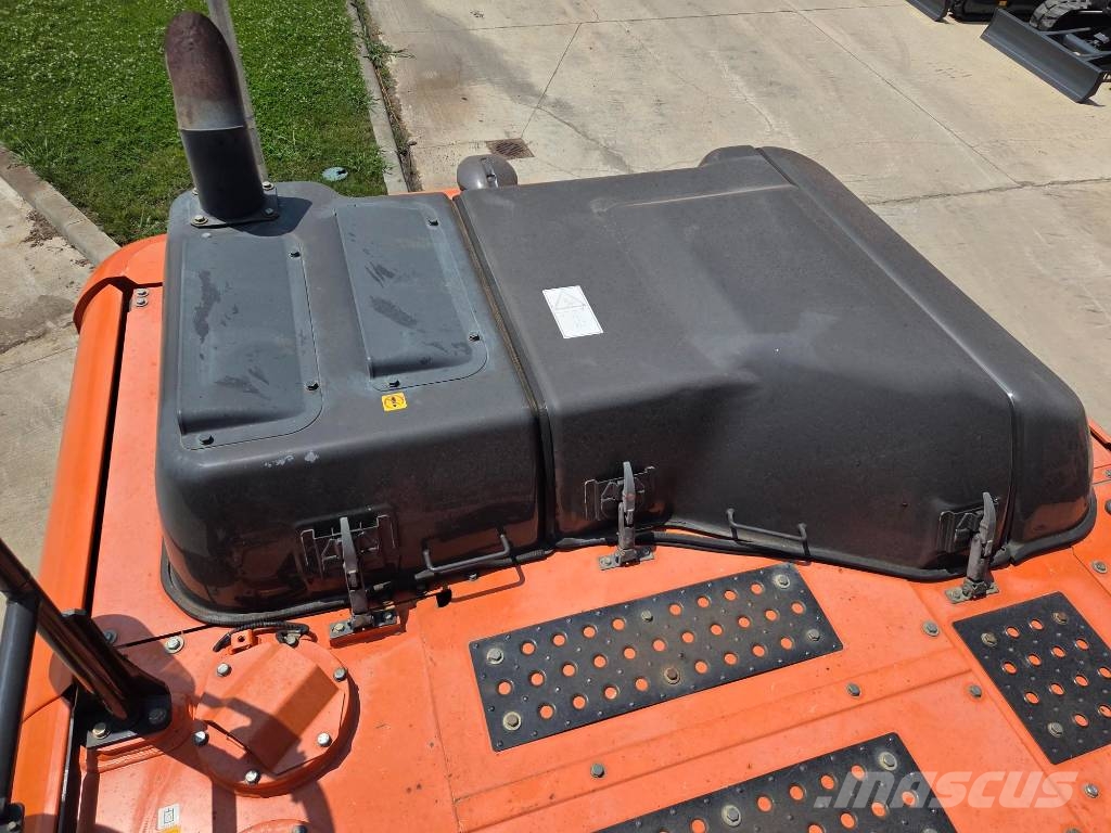 Hitachi ZX 210 LC-6, 7.784h, QIL QUICK+3 buckets Rupsgraafmachines