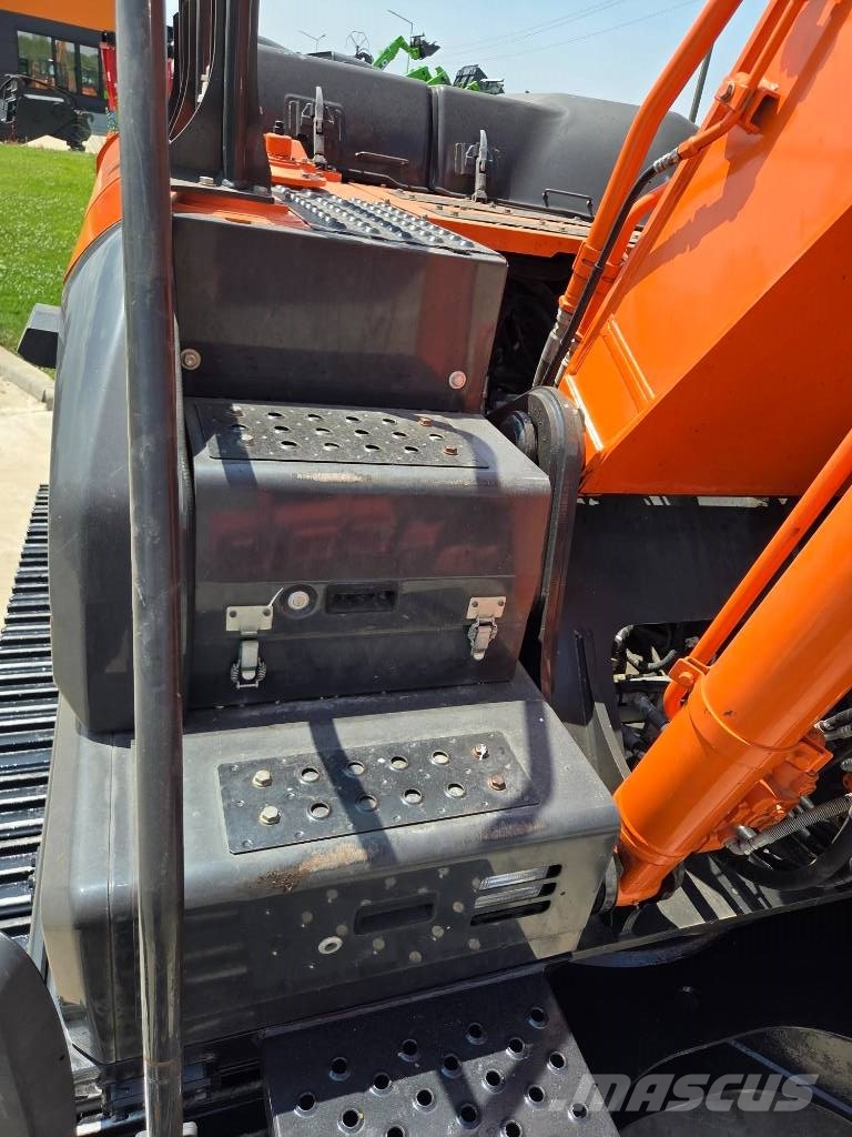 Hitachi ZX 210 LC-6, 7.784h, QIL QUICK+3 buckets Rupsgraafmachines