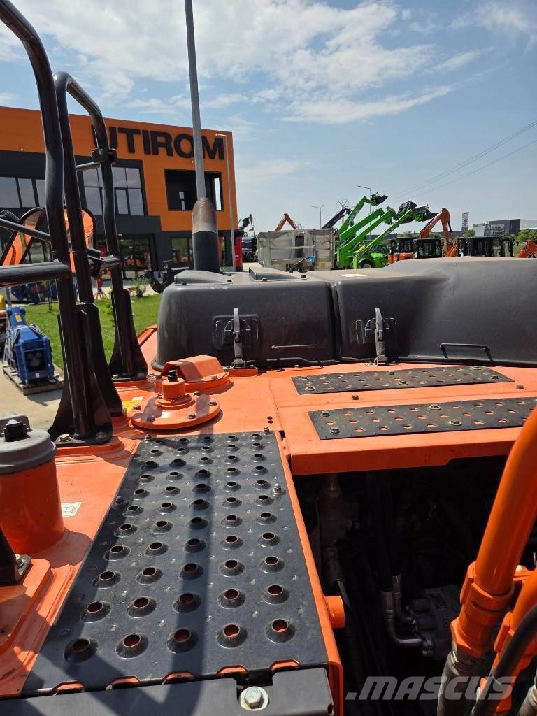 Hitachi ZX 210 LC-6, 7.784h, QIL QUICK+3 buckets Rupsgraafmachines