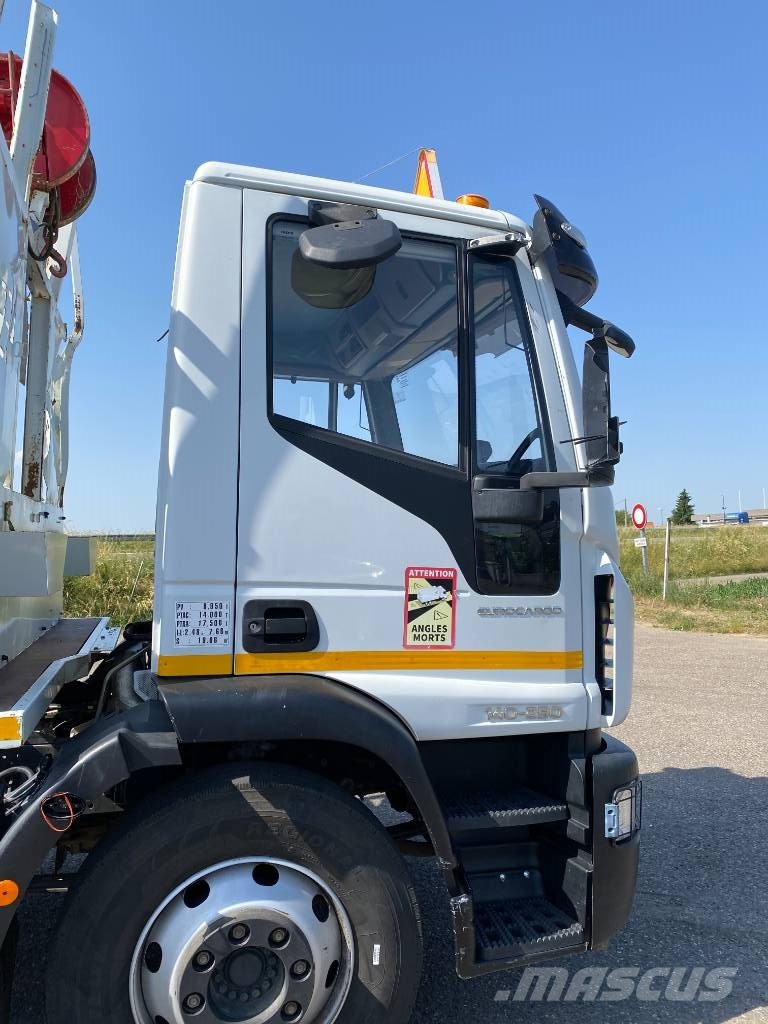 Iveco EUROCARGO 140-250/TELECOM20-HEP endommagée Instalatii de forare ancorate